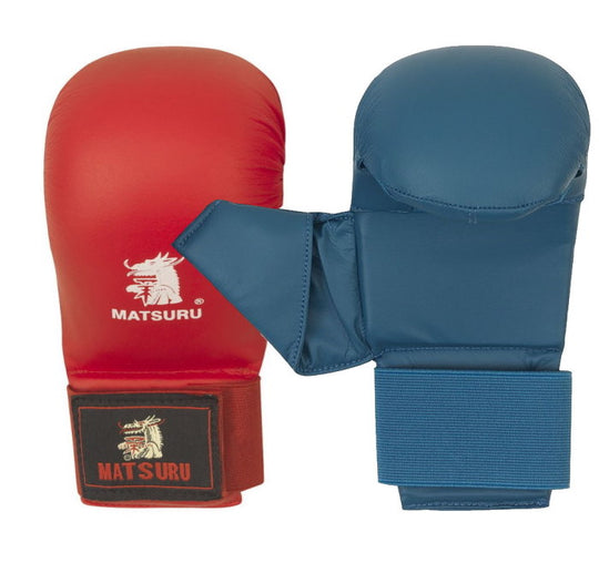 Karate vuist met duim-1